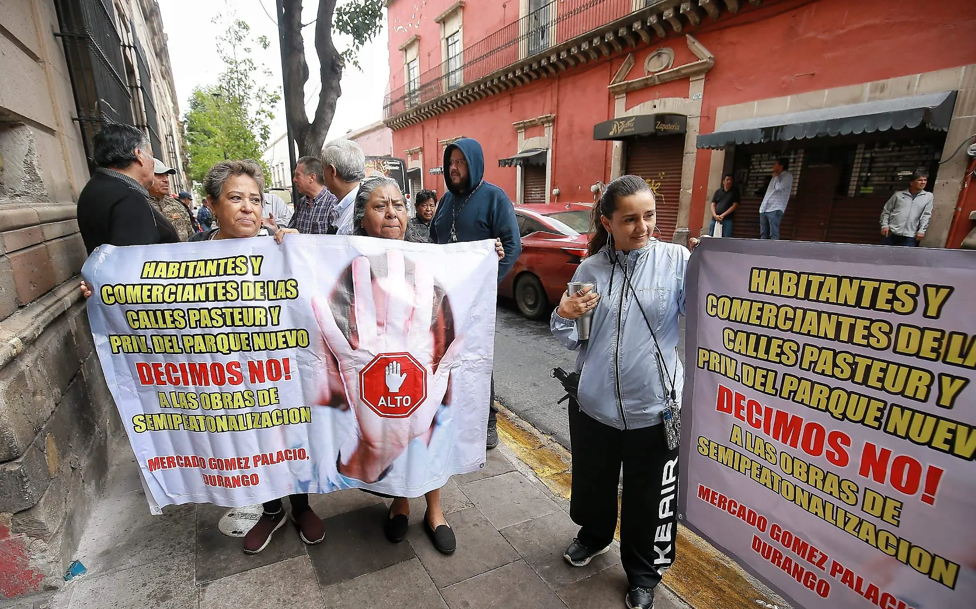 Locatarios del Mercado Gómez Palacio